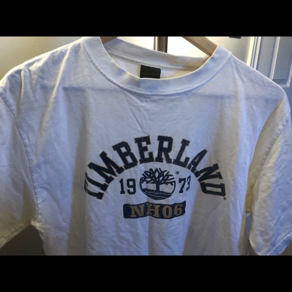 Timberland Mens iconic logo tee in size Med!! - Picture 2 of 3